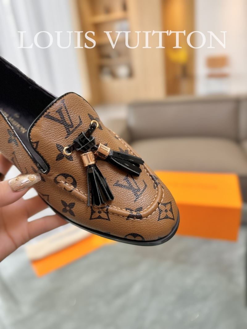 Louis Vuitton Low Shoes